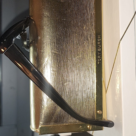 AUTHENTIC TORY BURCH AVIATOR STYLE SUNGLASSES (NEVER WORN) - Picture 2 of 5